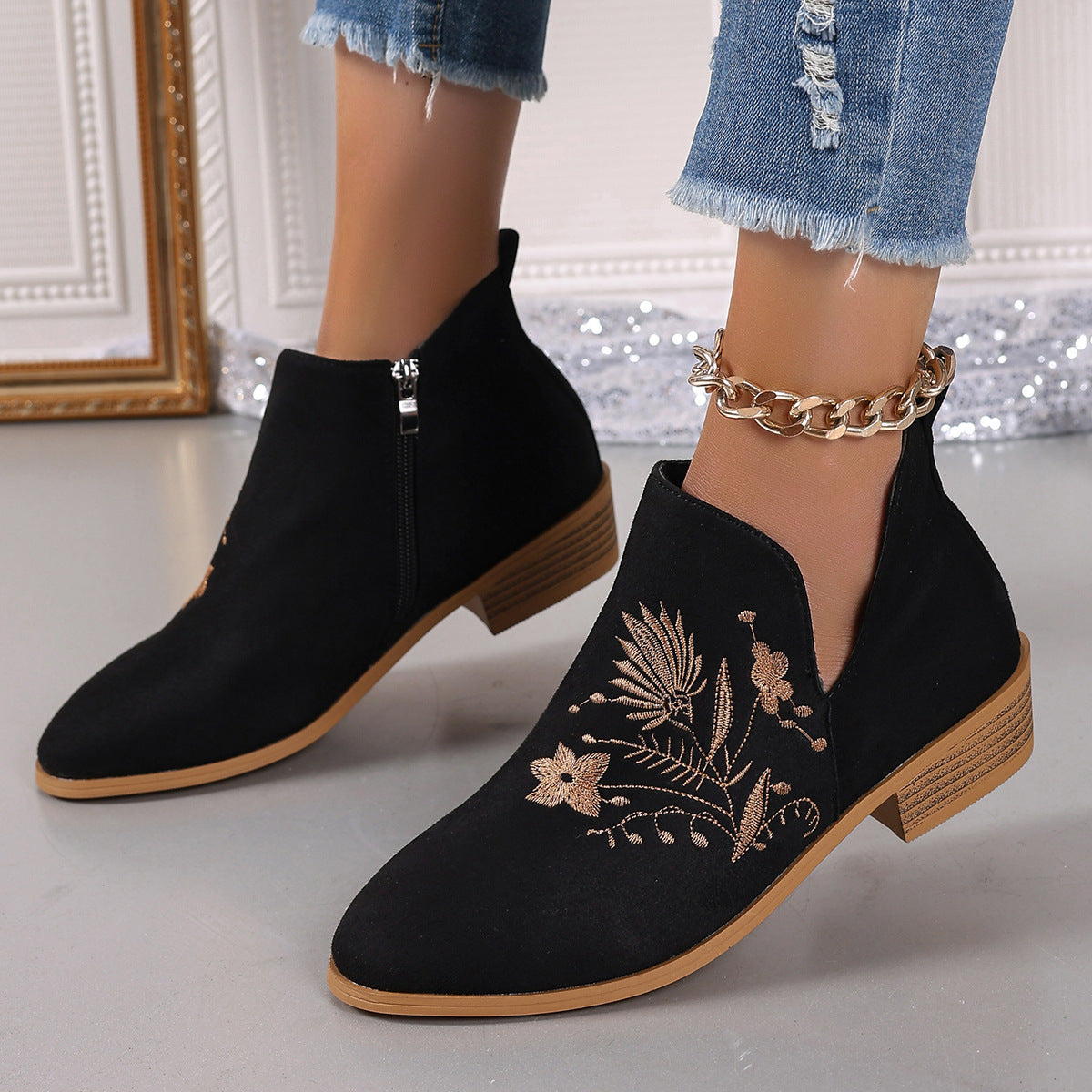 Women's European And American Fashion Pointed Printed Short Boots